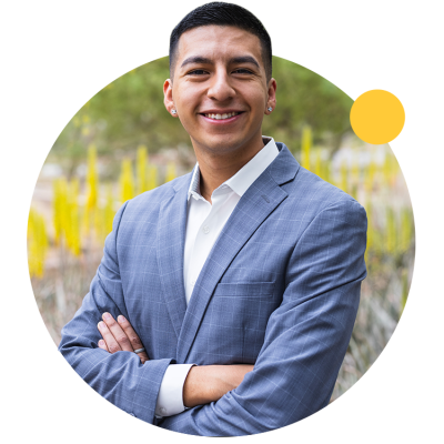 Portrait of Dean's Medalist Christopher Hernandez Salinas.